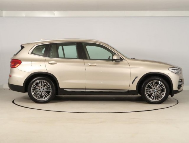 BMW X3  xDrive20i 