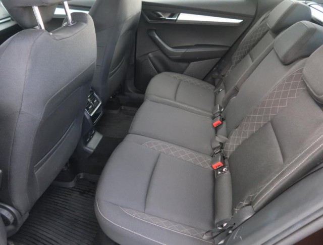 Škoda Karoq  1.5 TSI Ambition