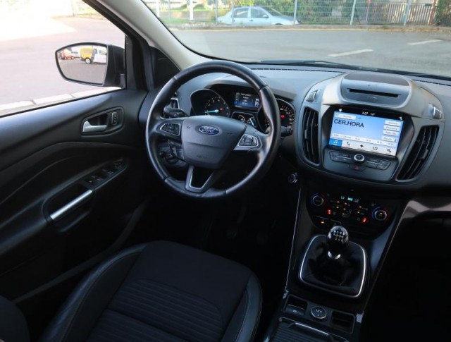 Ford Kuga  1.5 EcoBoost Titanium