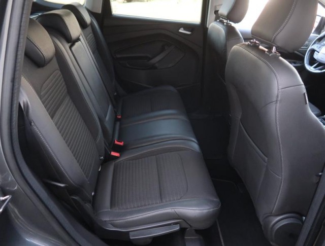 Ford Kuga  1.5 EcoBoost Titanium