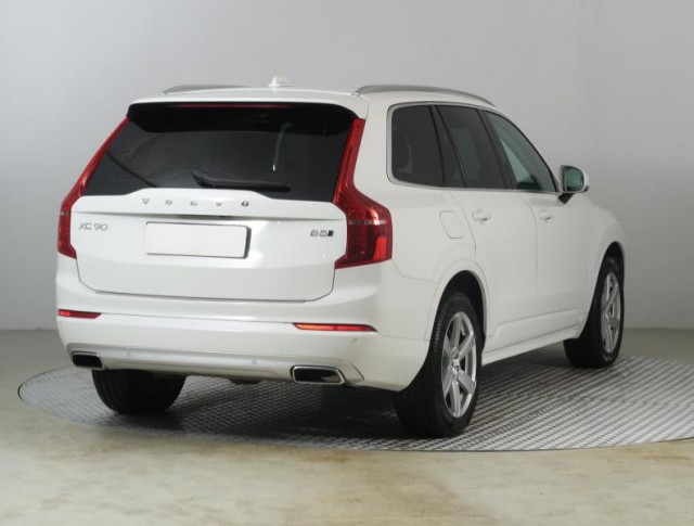 Volvo XC90  B5 AWD 