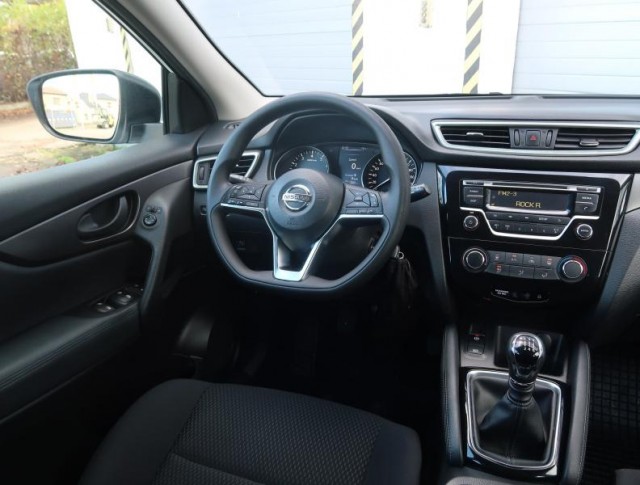 Nissan Qashqai  1.3 DIG-T 