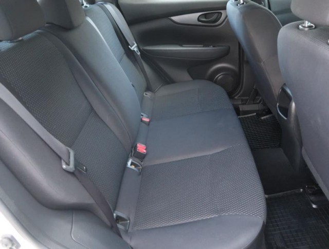 Nissan Qashqai  1.3 DIG-T 