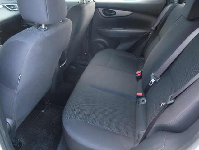 Nissan Qashqai  1.3 DIG-T 