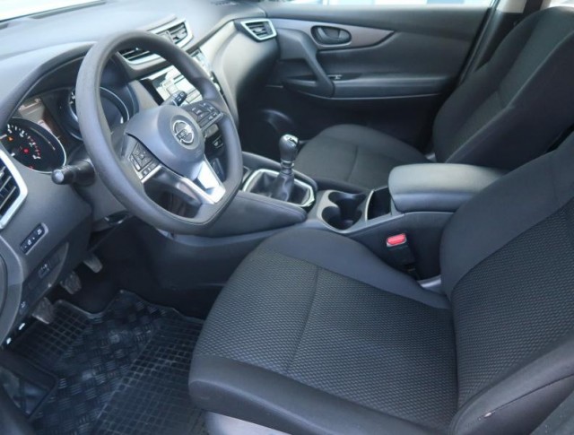Nissan Qashqai  1.3 DIG-T 