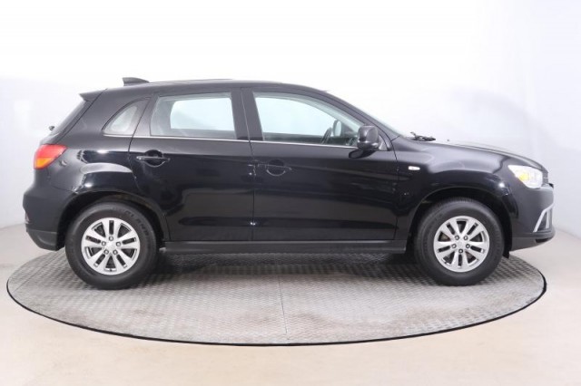 Mitsubishi ASX  1.6 MIVEC 