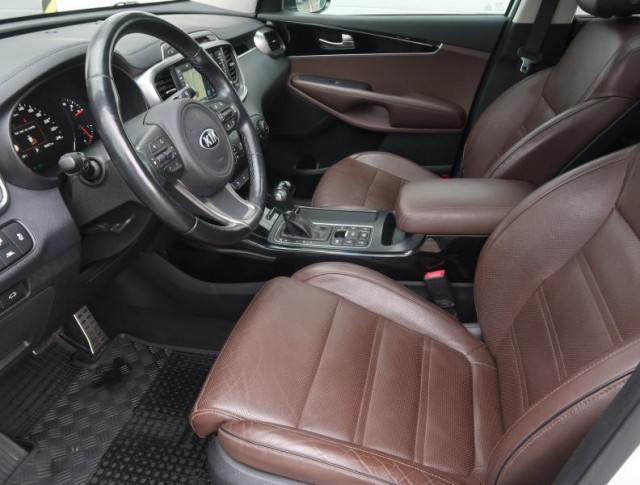 Kia Sorento  2.2 CRDi 