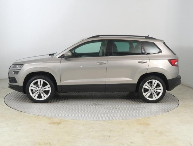 Škoda Karoq  1.0 TSI Ambition Plus