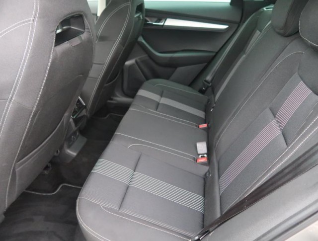 Škoda Karoq  1.0 TSI Ambition Plus