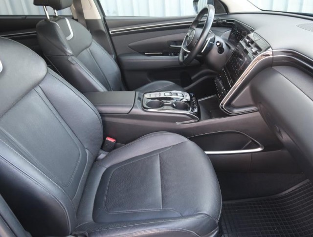 Hyundai Tucson  1.6 T-GDI 48V MHEV 