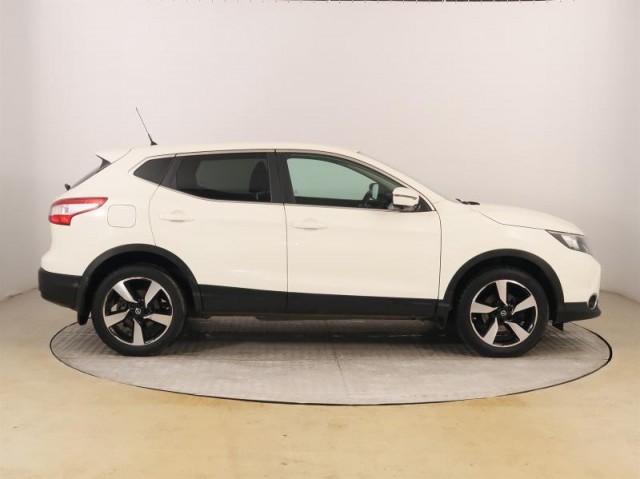 Nissan Qashqai  1.2 DIG-T 