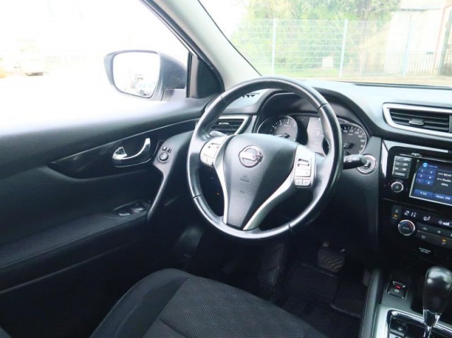 Nissan Qashqai  1.2 DIG-T 