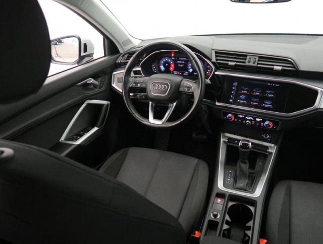 Audi Q3  35 TFSI Advanced
