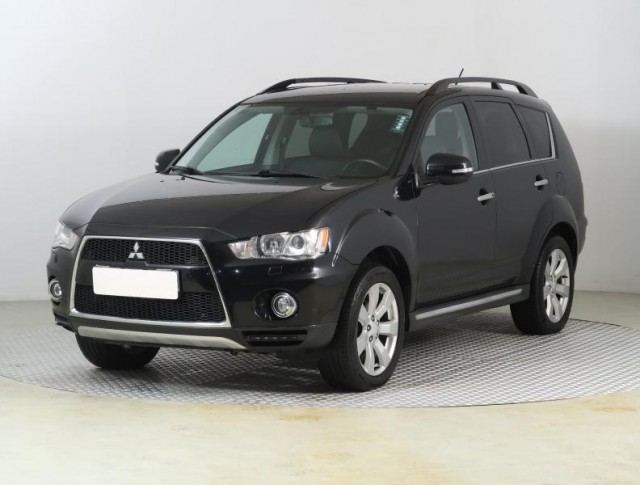Mitsubishi Outlander  2.2 DI-D 