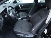 Nissan Qashqai  2.0 