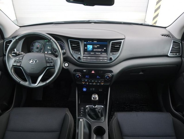 Hyundai Tucson  2.0 CRDi 