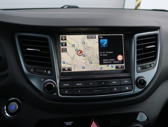 Hyundai Tucson  2.0 CRDi 