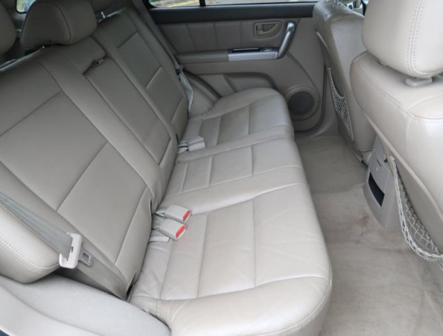 Kia Sorento  2.5 CRDi 