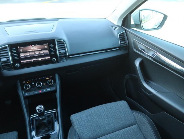 Škoda Karoq  1.0 TSI 