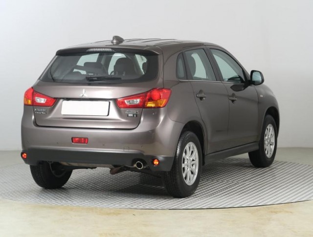 Mitsubishi ASX  1.6 MIVEC 