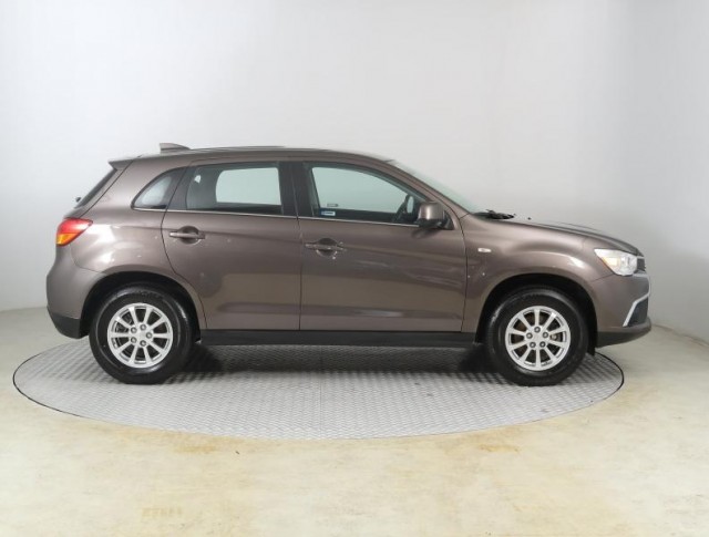Mitsubishi ASX  1.6 MIVEC 