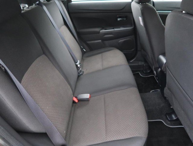 Mitsubishi ASX  1.6 MIVEC 