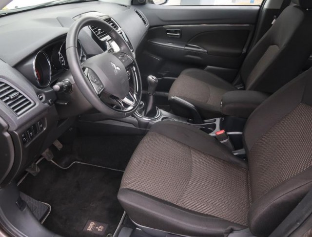 Mitsubishi ASX  1.6 MIVEC 