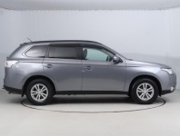 Mitsubishi Outlander  2.2 DI-D Intense