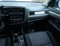 Mitsubishi Outlander  2.2 DI-D Intense