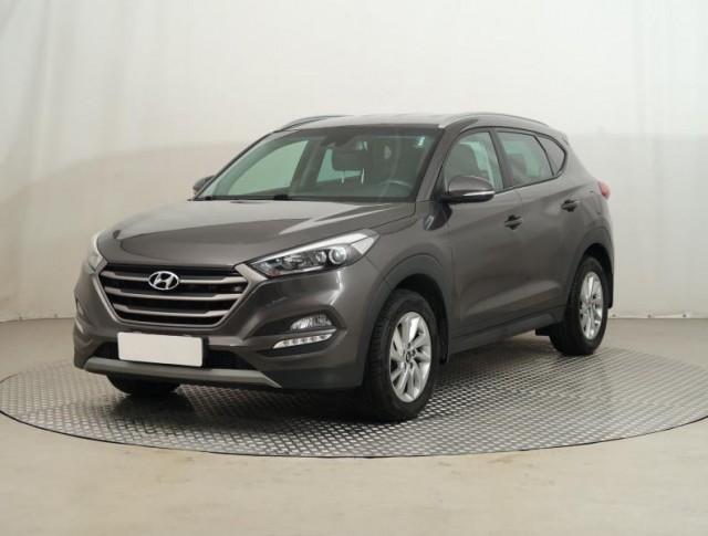 Hyundai Tucson  1.7 CRDi Trikolor