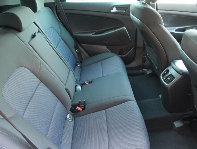 Hyundai Tucson  1.7 CRDi Trikolor