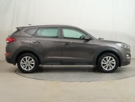Hyundai Tucson  1.7 CRDi Trikolor