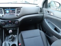 Hyundai Tucson  1.7 CRDi Trikolor
