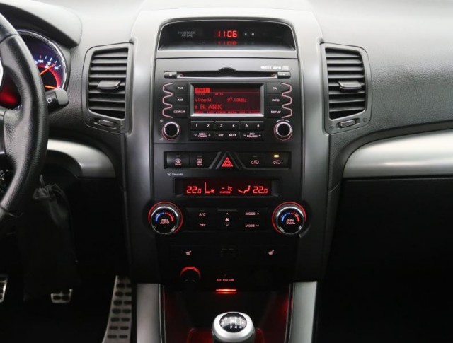 Kia Sorento  2.2 CRDi 