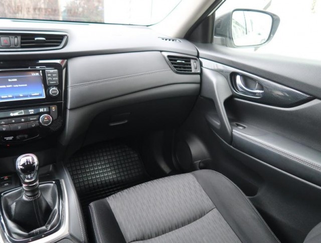 Nissan X-Trail  2.0 dCi 