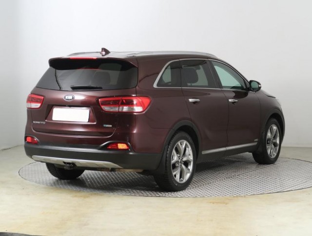 Kia Sorento  2.2 CRDi 