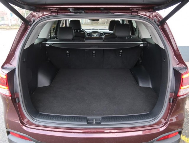 Kia Sorento  2.2 CRDi 