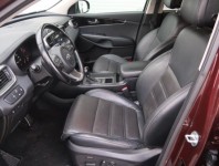 Kia Sorento  2.2 CRDi 