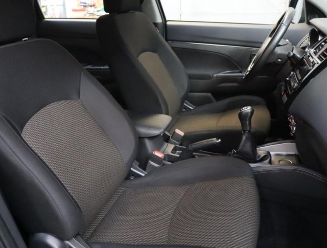 Mitsubishi ASX  1.6 MIVEC Invite