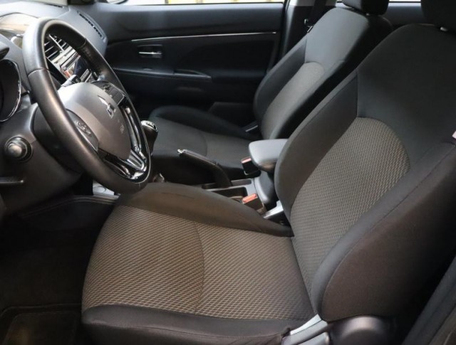 Mitsubishi ASX  1.6 MIVEC Invite