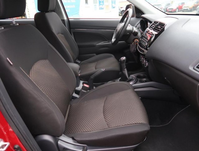 Mitsubishi ASX  1.6 MIVEC 