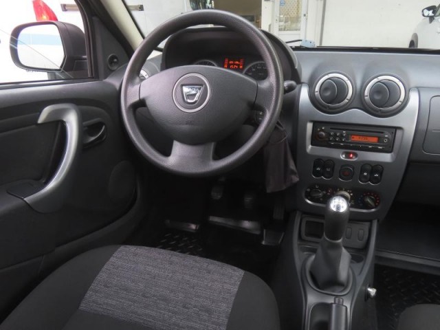 Dacia Duster  1.6 16V 