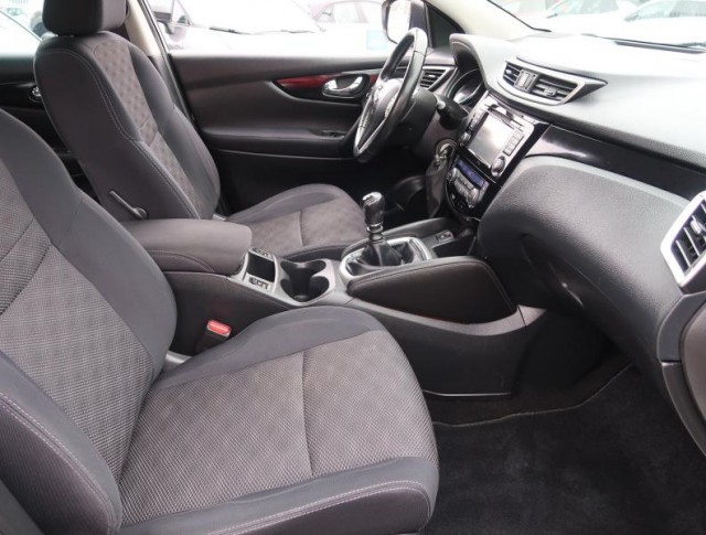 Nissan Qashqai  1.2 DIG-T Acenta