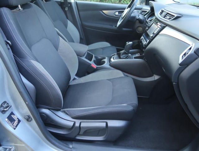 Nissan Qashqai  1.2 DIG-T 