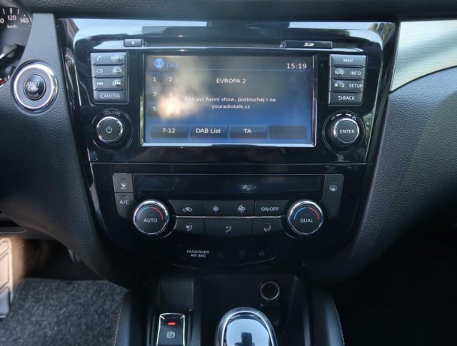 Nissan Qashqai  1.2 DIG-T 