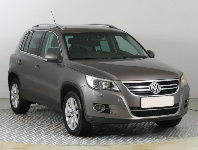Volkswagen Tiguan  2.0 TSI 