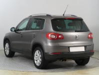 Volkswagen Tiguan  2.0 TSI 