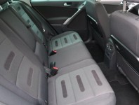 Volkswagen Tiguan  2.0 TSI 