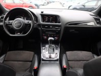 Audi Q5  3.0 TDI S line