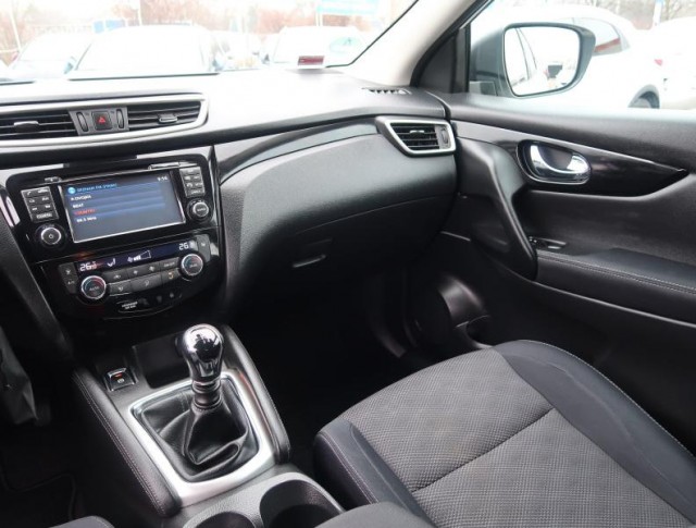 Nissan Qashqai  1.2 DIG-T Acenta